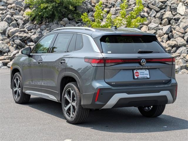 Photo of 2025 Platinum Gray Metallic Volkswagen Tiguan