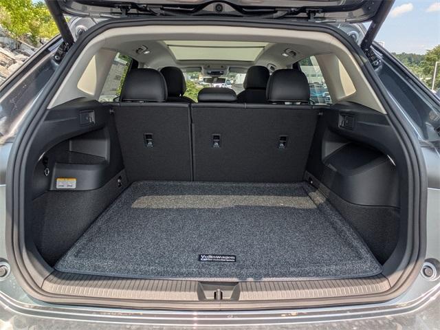 Photo of 2025 Platinum Gray Metallic Volkswagen Tiguan
