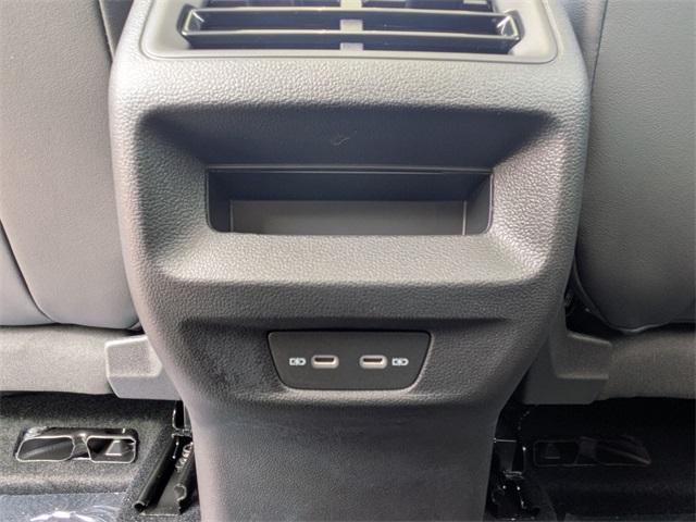 Photo of 2025 Platinum Gray Metallic Volkswagen Tiguan