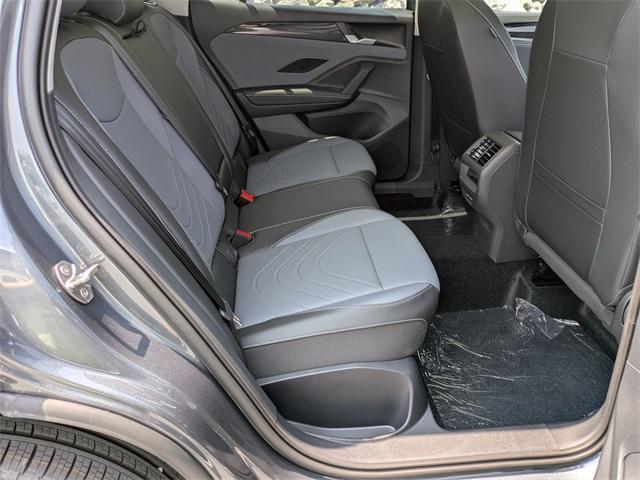 Photo of 2025 Platinum Gray Metallic Volkswagen Tiguan