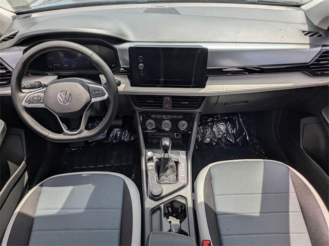 Photo of 2025 Platinum Gray Metallic Volkswagen Taos
