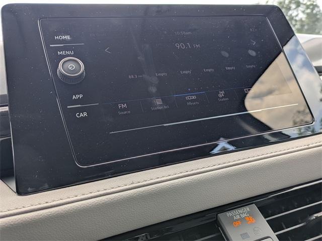 Photo of 2025 Platinum Gray Metallic Volkswagen Taos