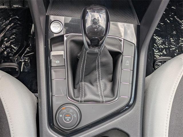 Photo of 2025 Platinum Gray Metallic Volkswagen Taos