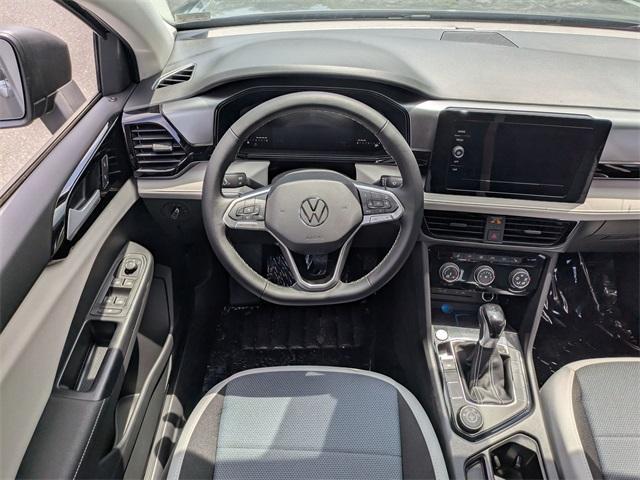 Photo of 2025 Platinum Gray Metallic Volkswagen Taos