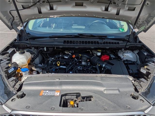 Photo of 2023 Silver Metallic Ford Edge