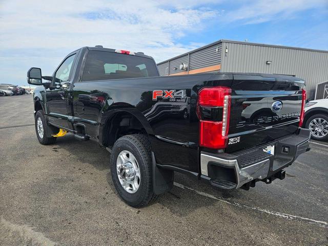 Photo of 2025 Agate Black Metallic Ford F-350