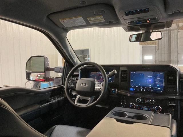 Photo of 2025 Race Red Ford F-350