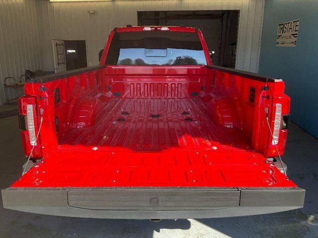Photo of 2025 Race Red Ford F-350