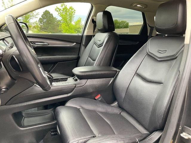 Photo of 2017 Dark Granite Metallic Cadillac XT5