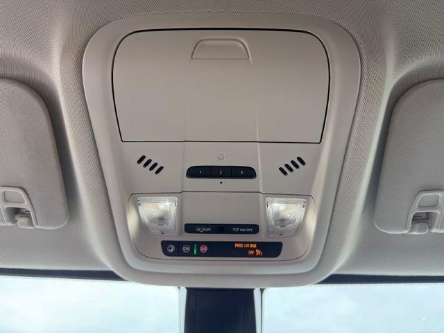 Photo of 2023 Summit White GMC Acadia