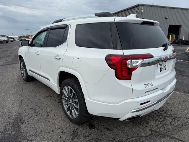 Photo of 2023 Summit White GMC Acadia