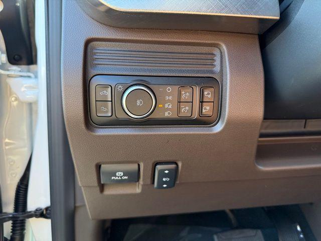 Photo of 2026 Star White Ford F-350