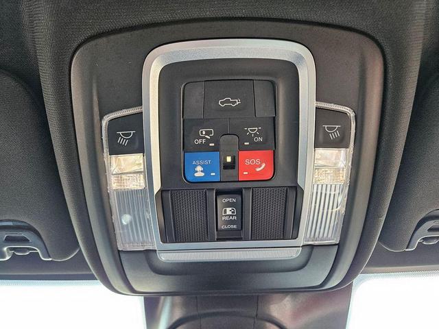 Photo of 2021 Diamond Black RAM 2500