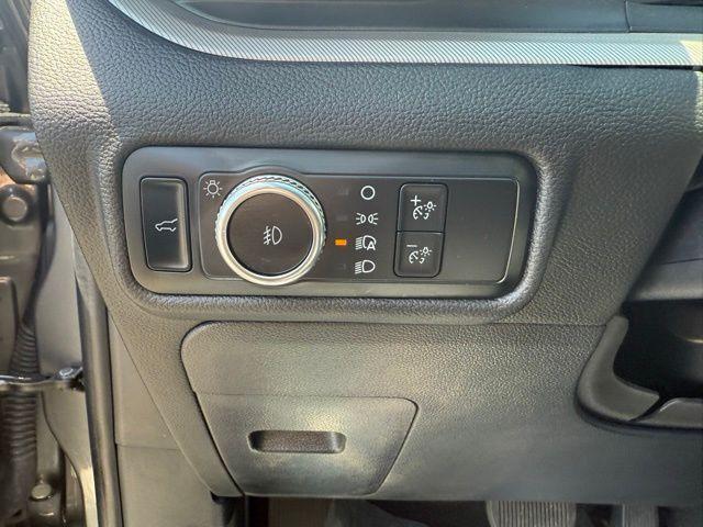 Photo of 2023 Carbonized Gray Metallic Ford Explorer