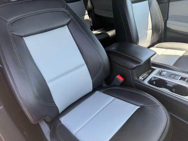 Photo of 2023 Carbonized Gray Metallic Ford Explorer