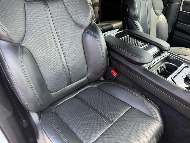 Photo of 2024 Bright White Clearcoat Jeep Wagoneer