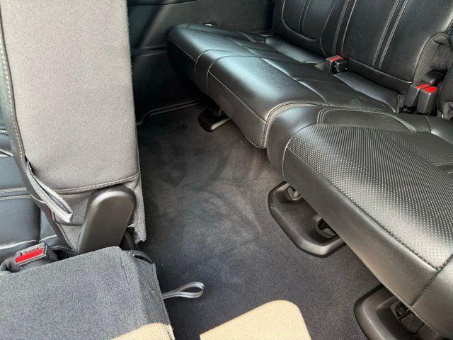 Photo of 2024 Bright White Clearcoat Jeep Wagoneer