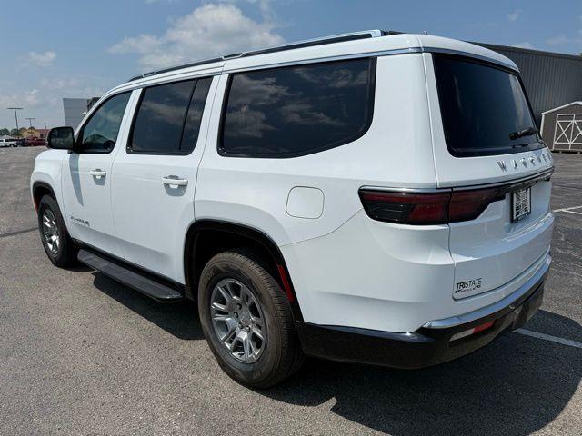 Photo of 2024 Bright White Clearcoat Jeep Wagoneer
