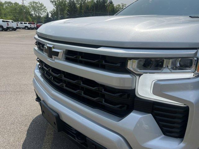 Photo of 2022 Silver Ice Metallic Chevrolet Silverado 1500