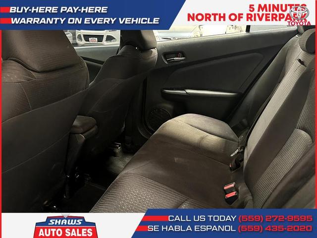 Photo of 2017 White Toyota Prius