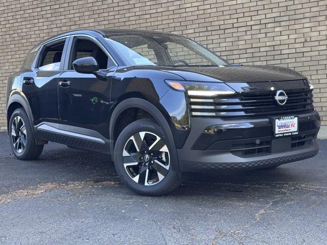 Photo of 2025 Super Black Nissan Kicks