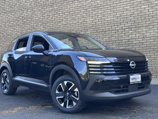 Photo of 2025 Super Black Nissan Kicks