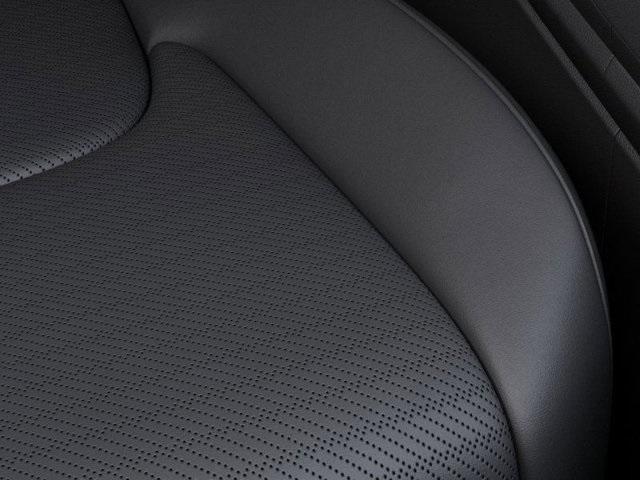 Photo of 2026 Metal Kia Carnival Hybrid
