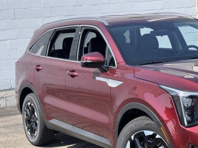 Photo of 2025 Red Kia Sorento