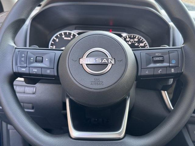 Photo of 2022 Caspian Blue Nissan Rogue