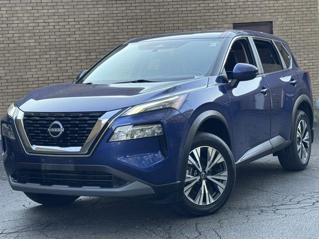 Photo of 2022 Caspian Blue Nissan Rogue