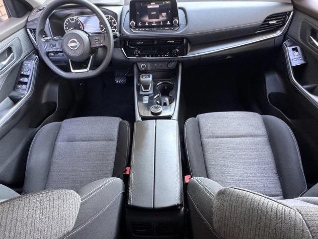 Photo of 2022 Caspian Blue Nissan Rogue