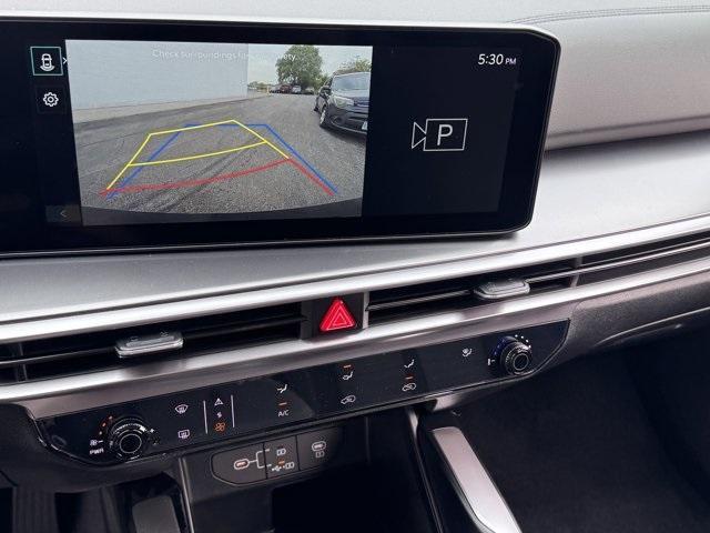 Photo of 2025 Ebony Black Kia Sorento