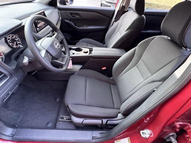 Photo of 2025 Scarlet Ember Nissan Rogue