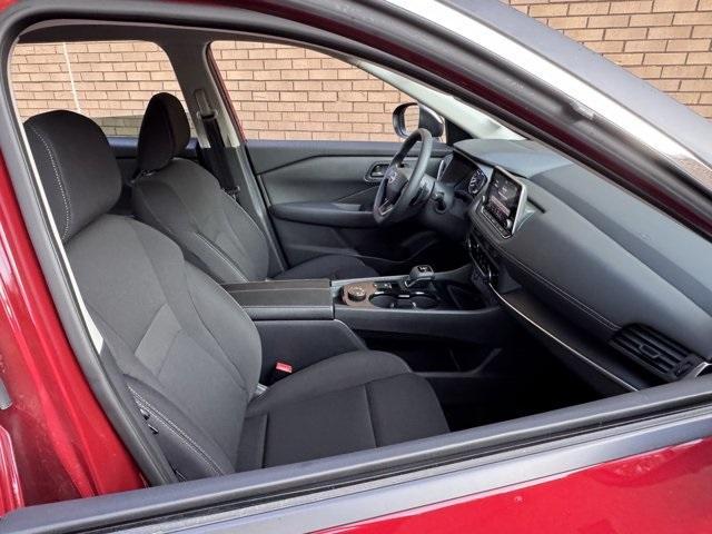 Photo of 2025 Scarlet Ember Nissan Rogue
