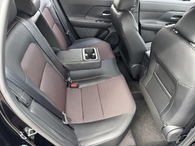 Photo of 2025 Super Black Nissan Kicks