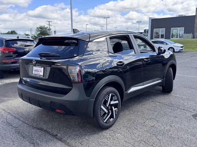 Photo of 2025 Super Black Nissan Kicks