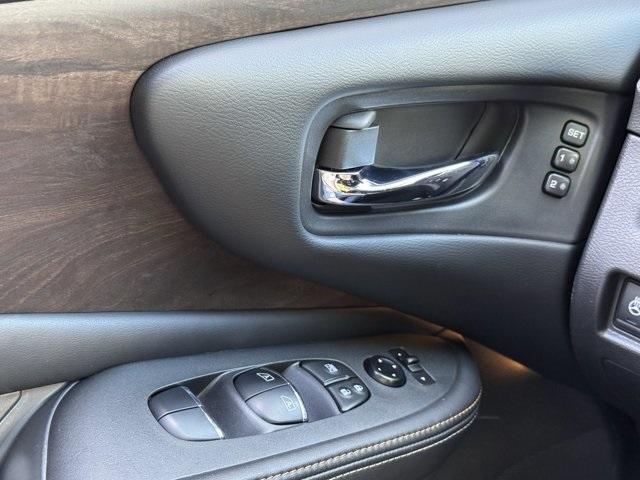 Photo of 2023 Gun Metallic Nissan Murano
