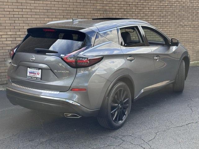 Photo of 2023 Gun Metallic Nissan Murano