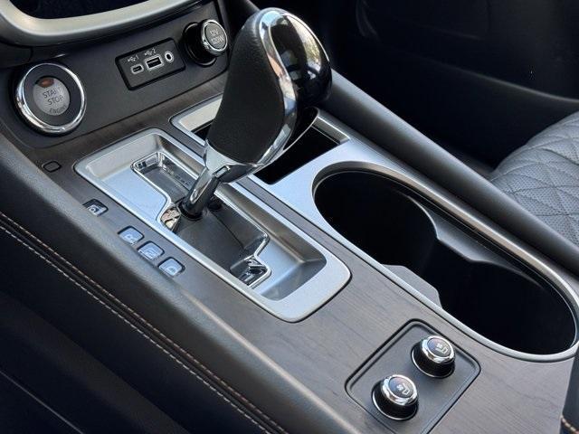 Photo of 2023 Gun Metallic Nissan Murano