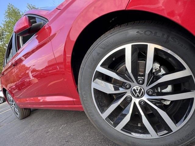Photo of 2025 Kings Red Metallic Volkswagen Jetta