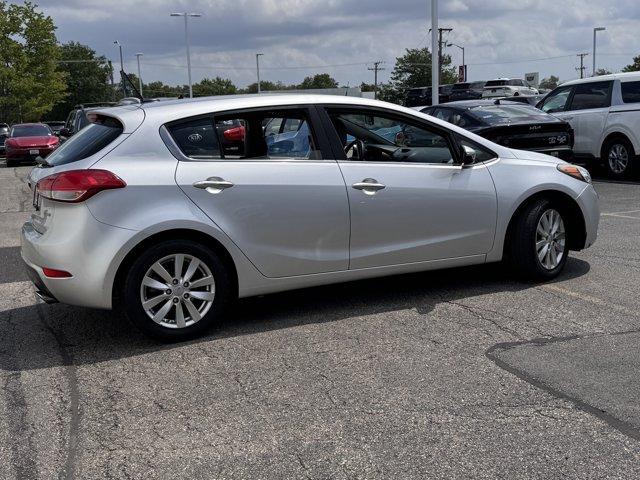 Photo of 2014 Bright Silver Kia Forte