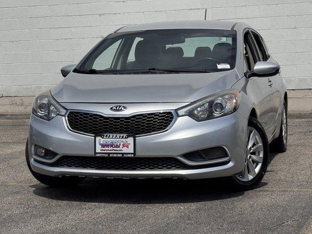 Photo of 2014 Bright Silver Kia Forte