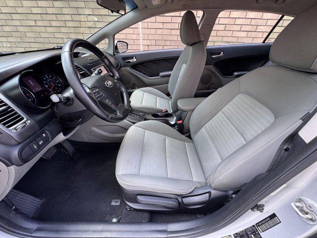 Photo of 2014 Bright Silver Kia Forte