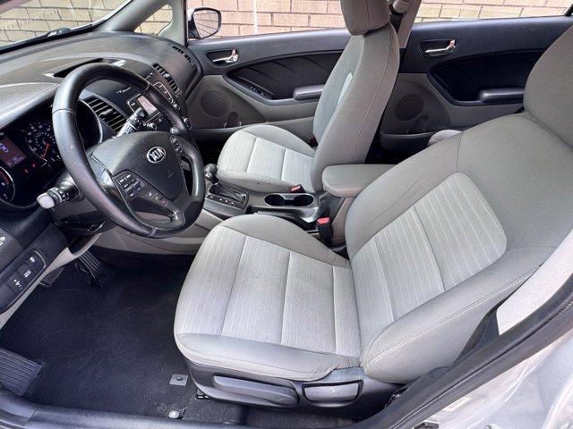 Photo of 2014 Bright Silver Kia Forte