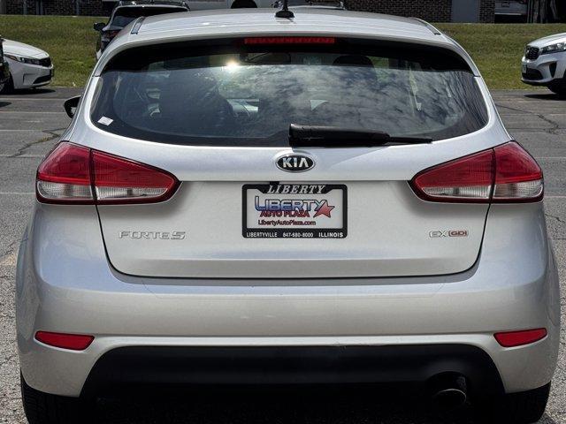 Photo of 2014 Bright Silver Kia Forte