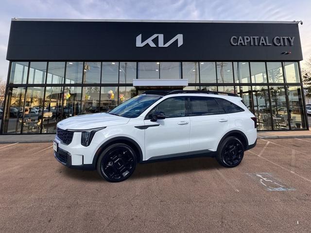 Photo of 2024 Glacial White Pearl Kia Sorento