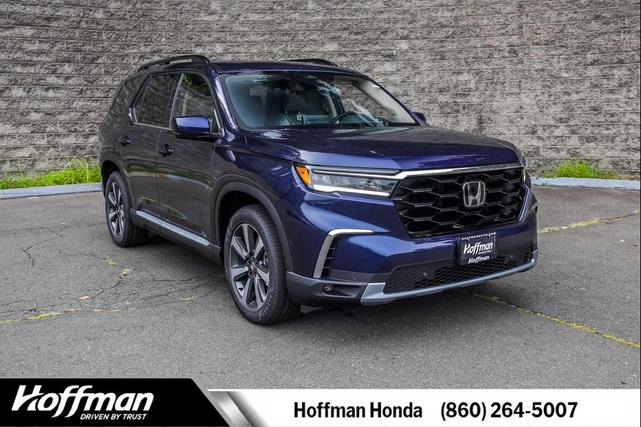 Photo of 2025 Obsidian Blue Pearl Honda Pilot
