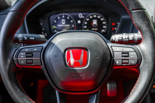 Photo of 2024 Sonic Gray Pearl Honda Civic Type R