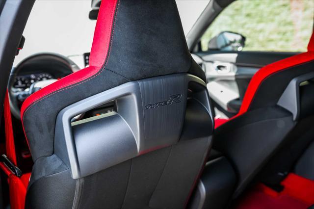 Photo of 2024 Sonic Gray Pearl Honda Civic Type R