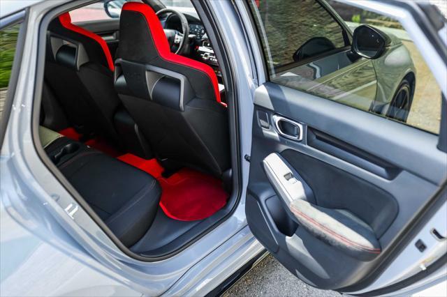 Photo of 2024 Sonic Gray Pearl Honda Civic Type R